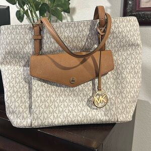 Micheal Kors shoulder bag